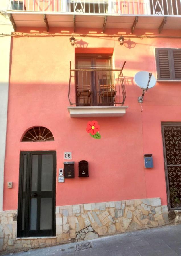 דירות פרוסידה Casa Adriano מראה חיצוני תמונה
