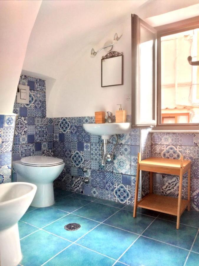 דירות פרוסידה Casa Adriano מראה חיצוני תמונה